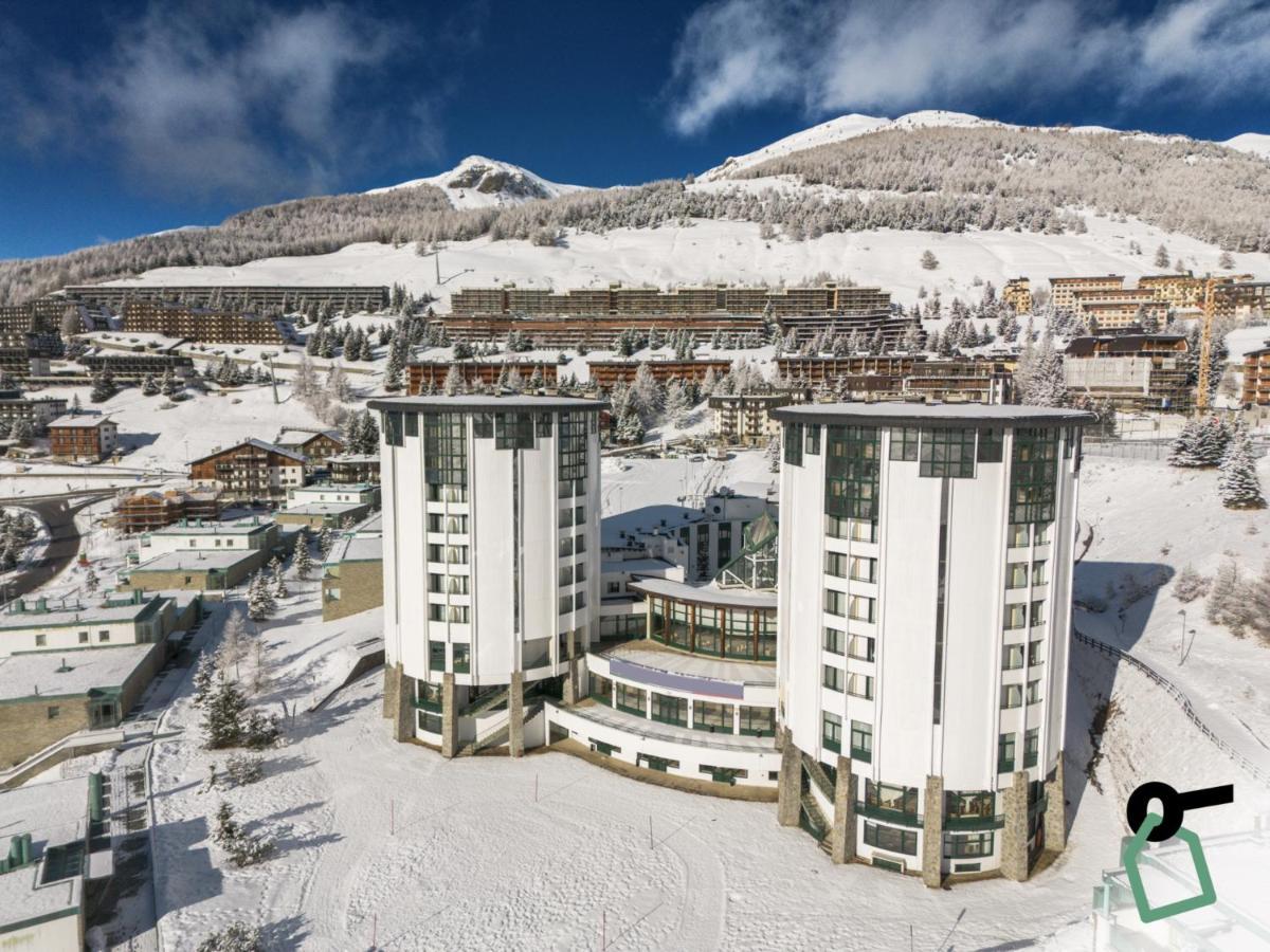 Hotiday Hotel Сестриере Экстерьер фото