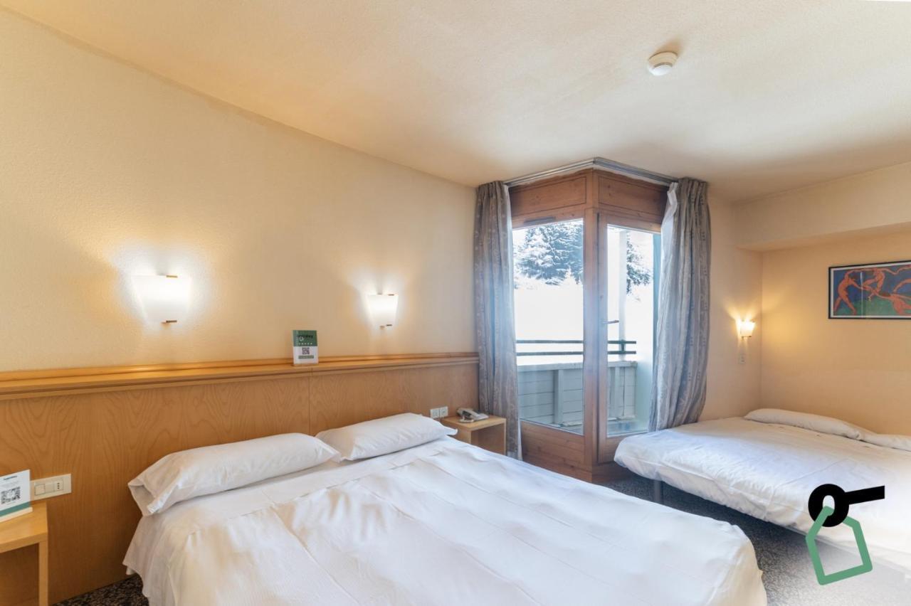 Hotiday Hotel Сестриере Экстерьер фото