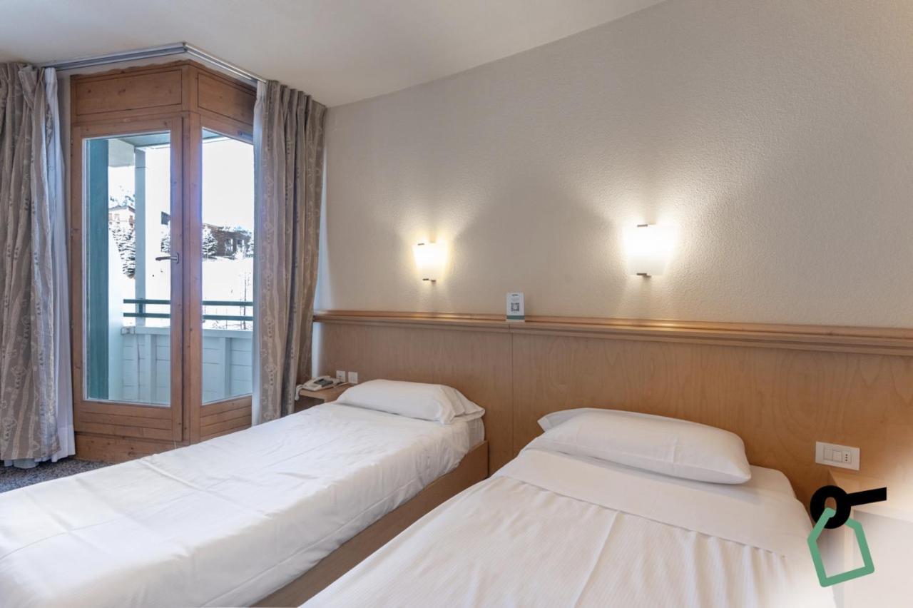 Hotiday Hotel Сестриере Экстерьер фото