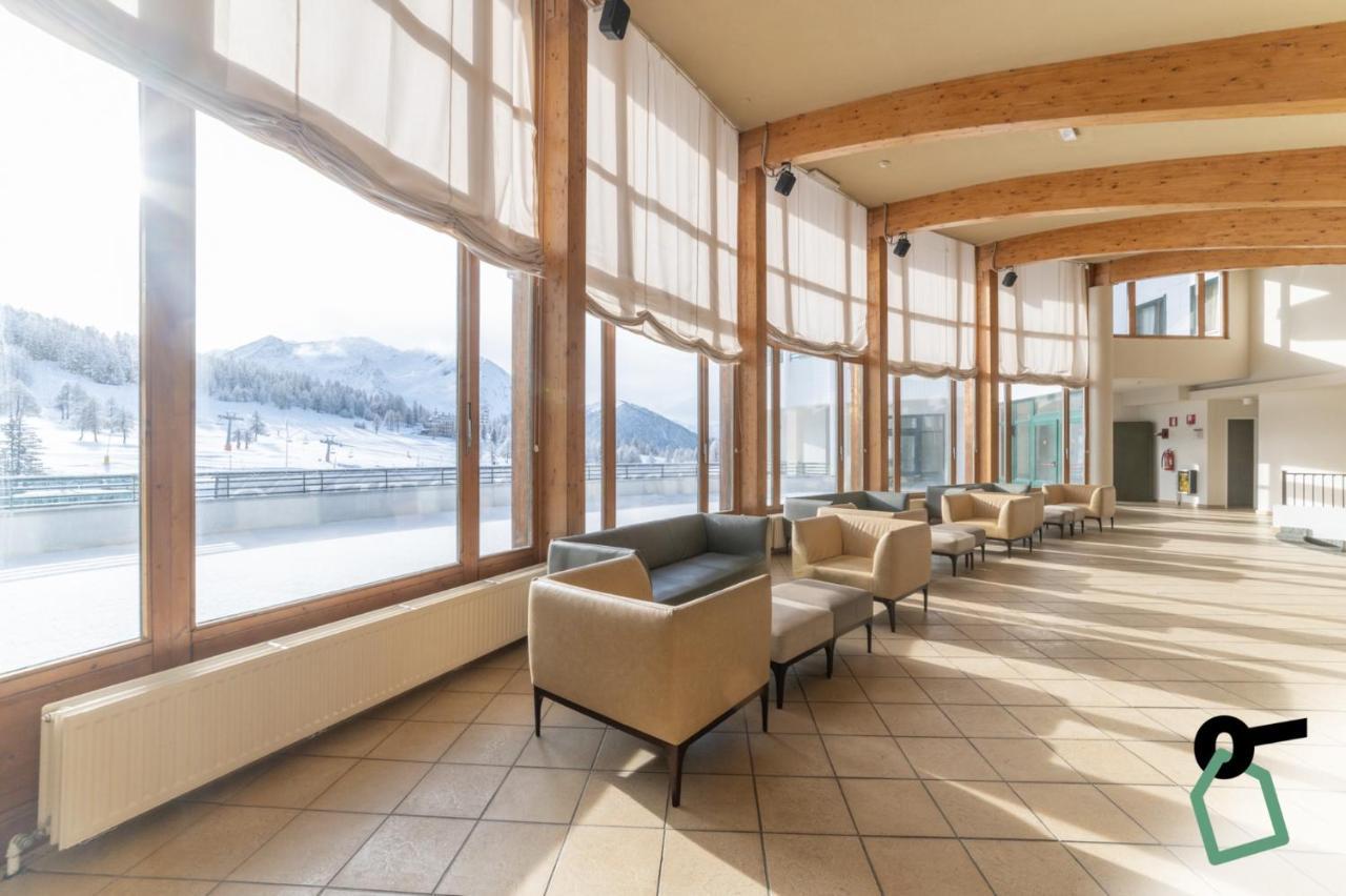 Hotiday Hotel Сестриере Экстерьер фото