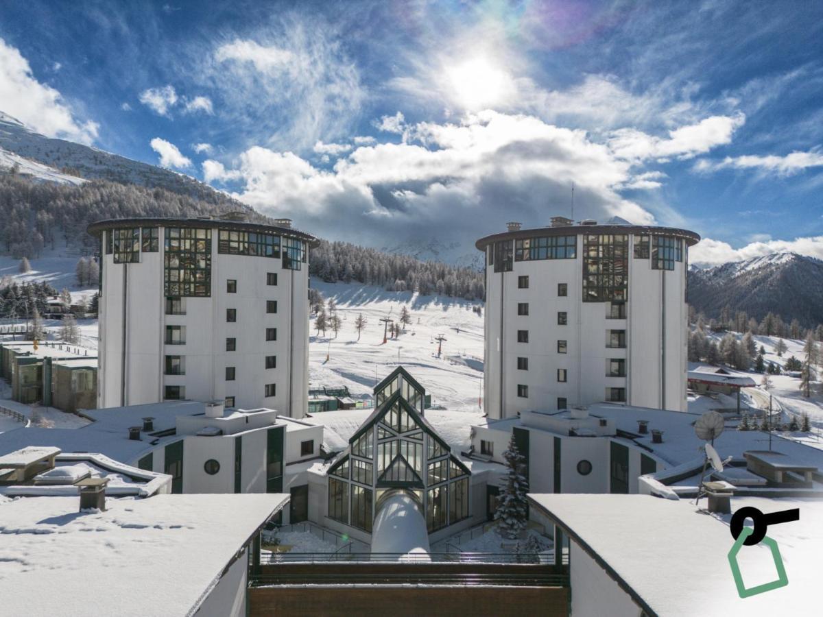 Hotiday Hotel Сестриере Экстерьер фото