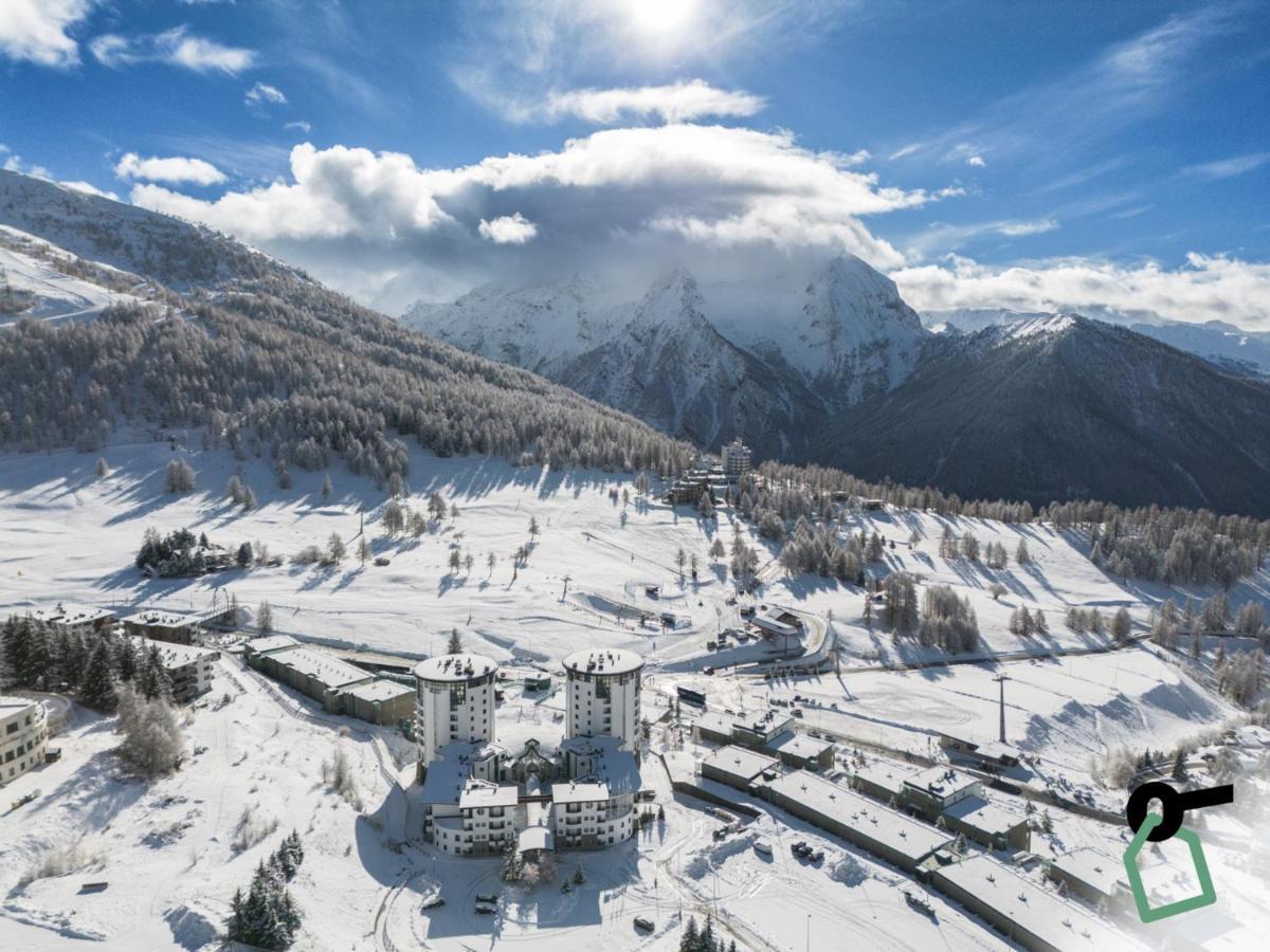 Hotiday Hotel Сестриере Экстерьер фото